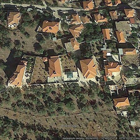דירות "Action" House In Leonidio 4-Beds מראה חיצוני תמונה