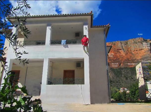 דירות "Action" House In Leonidio 4-Beds מראה חיצוני תמונה