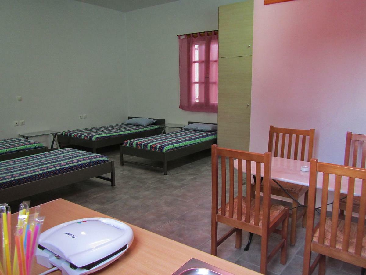 דירות "Action" House In Leonidio 4-Beds מראה חיצוני תמונה